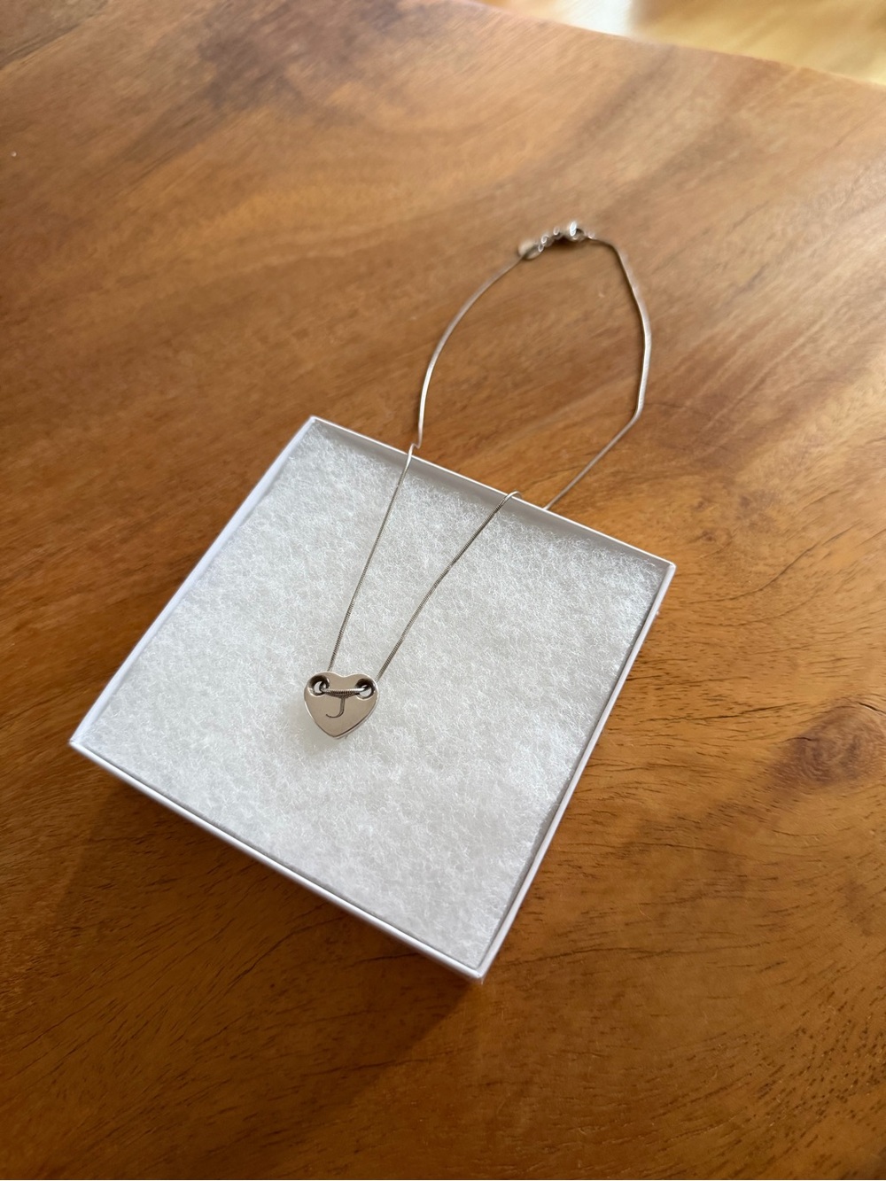 Tiffany & Co Sterling Silver Heart Necklace – 925 Italy, Engraved “V & J” - Picture 10 of 10